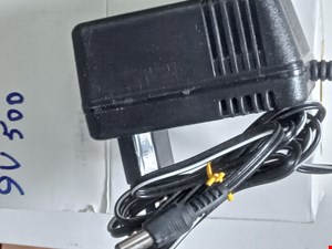 آدابتور9V500دیواری مشکی